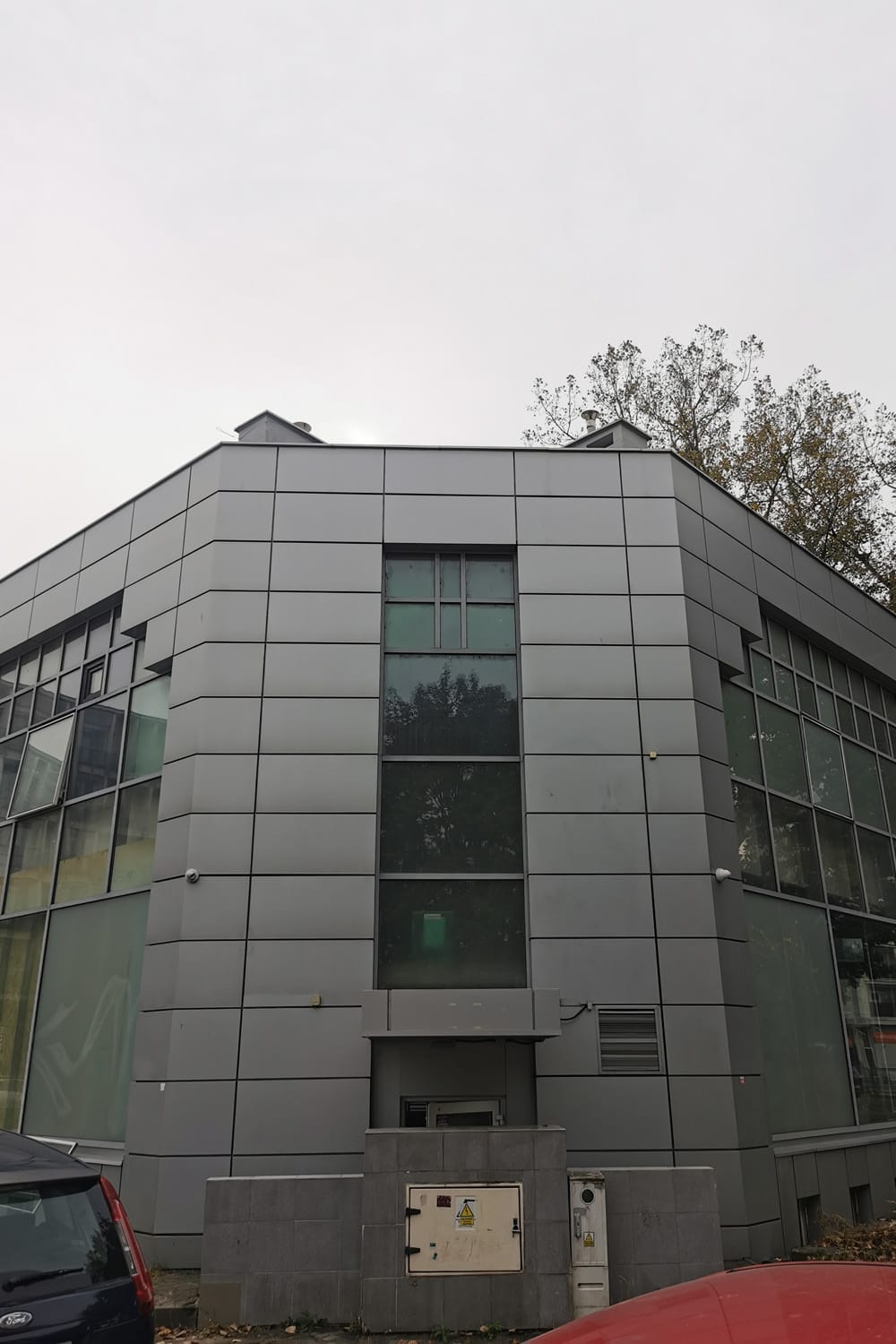 Zabezpieczenie Antygraffiti i Usuwanie Graffiti w Warszawie – Ceny i Praktyczne Porady